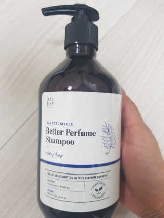 달리프 베러 퍼퓸 샴푸 1000ml 레이니데이 or 일랑로즈 — 5점을 준 리뷰어가 2018년 11월 올린 사용 사진