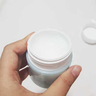 리얼베리어 아쿠아 수딩 젤 크림 대용량 기획세트 — 4점을 준 리뷰어가 2018년 5월 올린 사용 사진