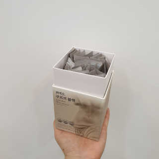 [하우투잇] 뤼에르 쿠르브 블랙 10ml x 30포 총 300ml — 4점을 준 리뷰어가 2020년 3월 올린 사용 사진
