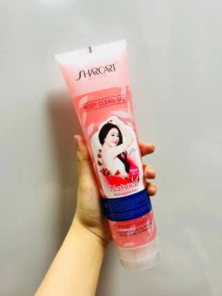 줌마들도 인정한 샤카트 페이스앤바디 필링젤 310ml — 4.33점을 준 리뷰어가 2018년 5월 올린 사용 사진