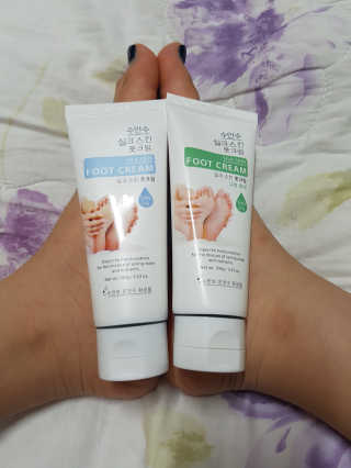 (주)에네스티 에네스티 수안수 실크스킨 풋크림 1+1 — 5점을 준 리뷰어가 2019년 9월 올린 사용 사진