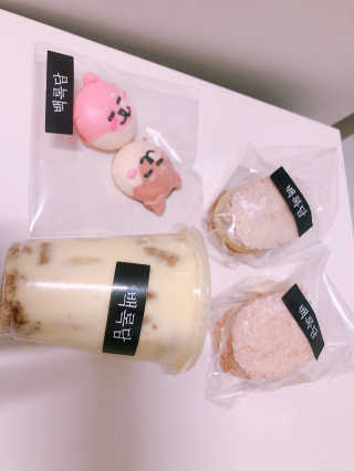 백록담디저트작업실 백록담디저트 2인 구성 set — 4.5점을 준 리뷰어가 2018년 9월 올린 사용 사진