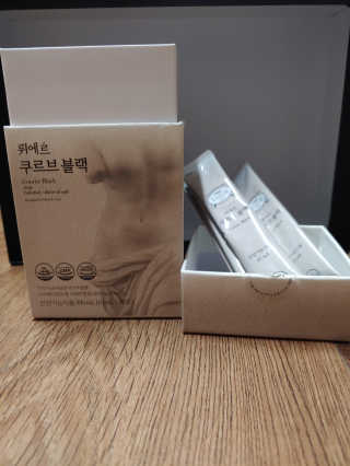 [하우투잇] 뤼에르 쿠르브 블랙 10ml x 30포 총 300ml — 5점을 준 리뷰어가 2020년 3월 올린 사용 사진