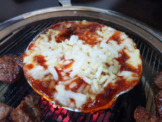 [두툼갈비] 두툼갈비 2인분 + 매콤치즈버섯 set — 3.33점을 준 리뷰어가 2018년 8월 올린 사용 사진
