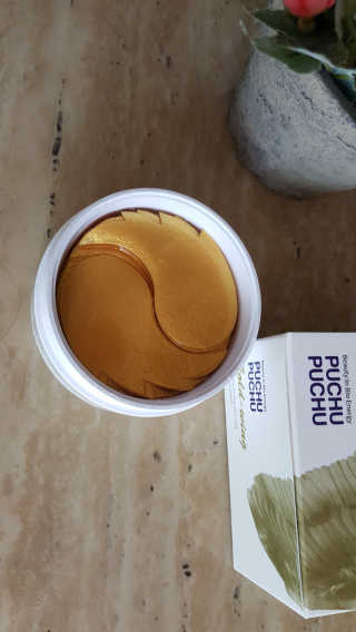 푸츄푸츄 Real repair skin cell premium patch — 3.33점을 준 리뷰어가 2018년 10월 올린 사용 사진