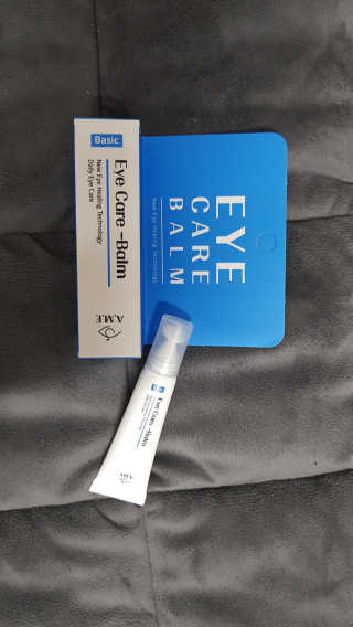에이엠이 스마트폰으로 인한 눈뻑뻑 해소 AME아이케어밤 베이직 — 5점을 준 리뷰어가 2019년 1월 올린 사용 사진