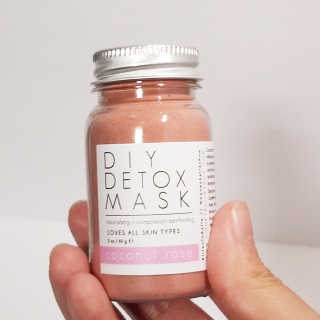 DIY Detox Mask - 코코넛 로즈 — 4.33점을 준 리뷰어가 2018년 8월 올린 사용 사진