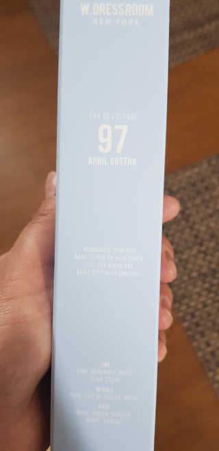 더블유드레스룸 드레스퍼퓸 150ml — 4.5점을 준 리뷰어가 2018년 10월 올린 사용 사진