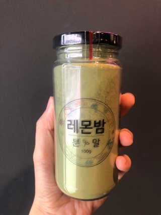 초능력 국내산 레몬밤 분말 — 4점을 준 리뷰어가 2019년 8월 올린 사용 사진