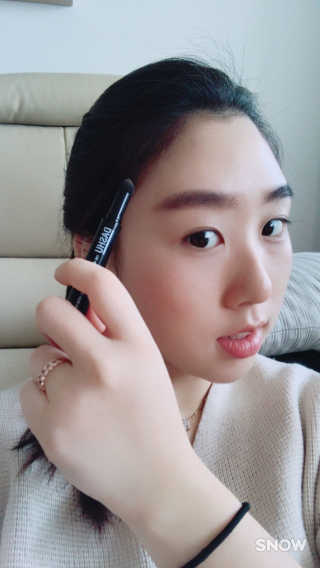 다슈코리아 다슈 데일리 헤어라인 커버 쿠션 — 4.33점을 준 리뷰어가 2017년 4월 올린 사용 사진