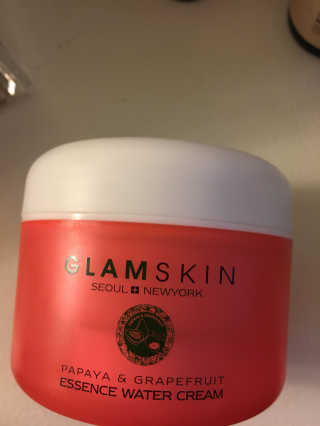 그랑셀 GLAMSKIN Water Essence Cream — 5점을 준 리뷰어가 2017년 12월 올린 사용 사진