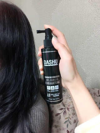 다슈코리아 다슈 안티 헤어로스 허브 헤어토닉 — 3.67점을 준 리뷰어가 2017년 12월 올린 사용 사진