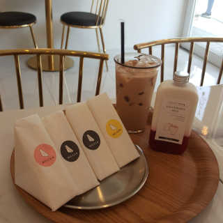 메이젠 인천논현점 [메이젠_논현]샌드위치 4개,소금커피,밀크티,마카롱 — 5점을 준 리뷰어가 2019년 4월 올린 사용 사진