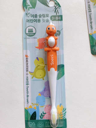 맘스러빙 뚜리공룡칫솔 부드러운모,이중슬림모 — 4점을 준 리뷰어가 2019년 8월 올린 사용 사진