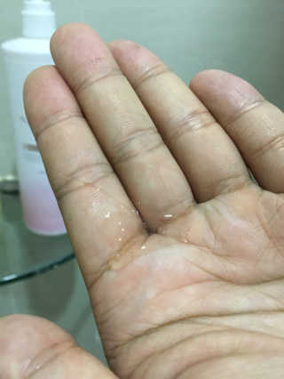 아쿠아큐링 아쿠아S링 퓨어리프레싱 헤어케어 500ml — 4.5점을 준 리뷰어가 2018년 8월 올린 사용 사진