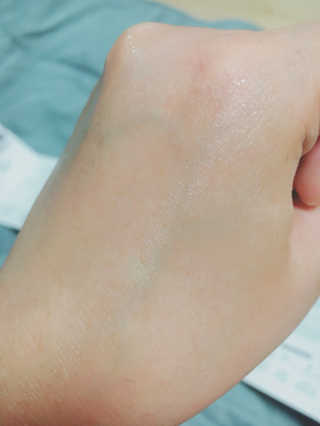 보타니티 [홍]조[진]정[결]케어 플라본 세럼 — 4.17점을 준 리뷰어가 2018년 5월 올린 사용 사진