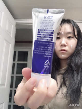 페어아크네 크리미폼 페어아크네 크리미 폼 — 4점을 준 리뷰어가 2019년 8월 올린 사용 사진