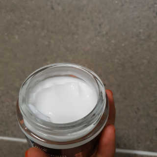 지고트 산양유 화이트닝 크림 70ml — 3.5점을 준 리뷰어가 2019년 8월 올린 사용 사진