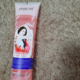 줌마들도 인정한 샤카트 페이스앤바디 필링젤 310ml — 5점을 준 리뷰어가 2018년 4월 올린 사용 사진