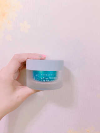 포렌코즈 아쿠아 커넥션 크림 — 4.33점을 준 리뷰어가 2017년 8월 올린 사용 사진