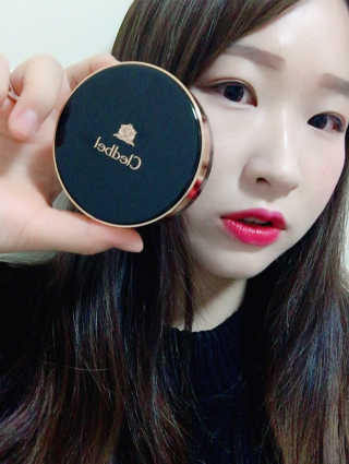 끌레드벨 울트라 파워 리프트 브이 쿠션 — 4.5점을 준 리뷰어가 2018년 1월 올린 사용 사진