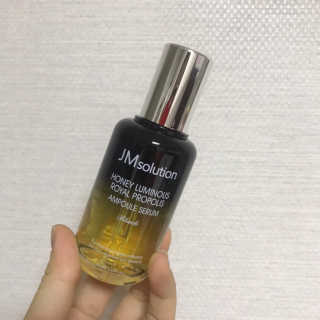 JM솔루션 꿀광 로얄 프로폴리스 앰플 세럼 블랙 — 5점을 준 리뷰어가 2019년 2월 올린 사용 사진
