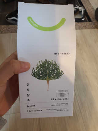 헬씨앤핏 디톡스와 변비에 탁월한 연두함초. 천연변비약으로 유명 — 5점을 준 리뷰어가 2020년 1월 올린 사용 사진