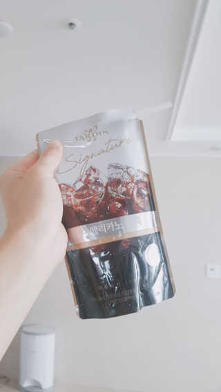 (주)쟈뎅 쟈뎅 시그니처 블랙, 헤이즐넛 230ml — 5점을 준 리뷰어가 2018년 6월 올린 사용 사진