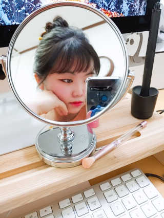 비비드스튜디오 아이 플래쉬 팔레트 NO.01 브릭 모먼트 — 3점을 준 리뷰어가 2020년 3월 올린 사용 사진