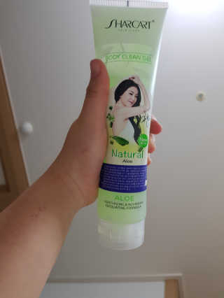 줌마들도 인정한 샤카트 페이스앤바디 필링젤 310ml — 5점을 준 리뷰어가 2018년 4월 올린 사용 사진