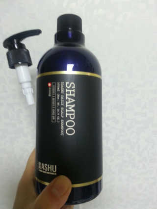 다슈코리아 다슈 데일리 한방 두피 골드 샴푸 500ml — 5점을 준 리뷰어가 2017년 5월 올린 사용 사진