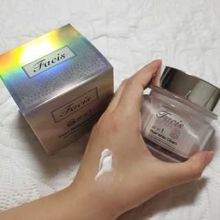 파시스 올인원 진주 화이트닝 크림 100ml — 3.33점을 준 리뷰어가 2018년 12월 올린 사용 사진