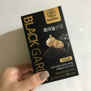 데이웰즈 흑마늘분말골드 — 3.67점을 준 리뷰어가 2017년 11월 올린 사용 사진