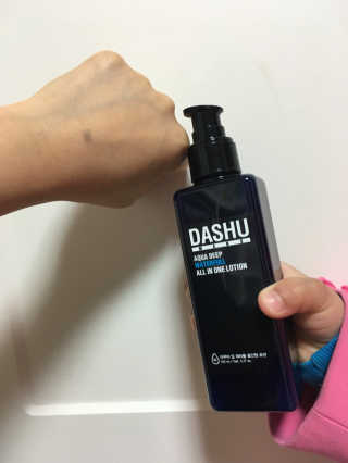 다슈코리아 다슈 맨즈 아쿠아 딥 워터풀 올인원 로션 — 5점을 준 리뷰어가 2018년 4월 올린 사용 사진