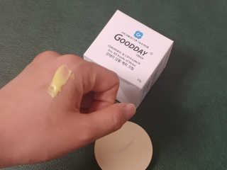 GoodDay Skincare GoodDay 강황 크림 — 5점을 준 리뷰어가 2019년 6월 올린 사용 사진