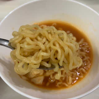 라면 그대로가 제일 맛있는 더엄마라면 — 5점을 준 리뷰어가 2019년 9월 올린 사용 사진