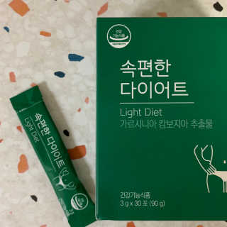 네츄럴굿띵스 속편한 다이어트 30포 — 4점을 준 리뷰어가 2019년 8월 올린 사용 사진