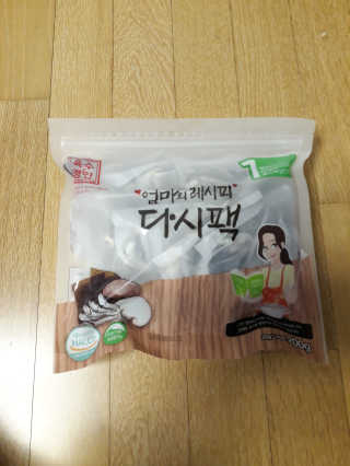 육수명인 엄마의 레시피 다시팩 1번 — 5점을 준 리뷰어가 2019년 4월 올린 사용 사진