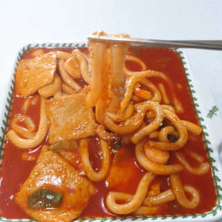 [홍코너떡볶이]옛날떡볶이 인기맛 4팩세트 — 4.5점을 준 리뷰어가 2019년 11월 올린 사용 사진