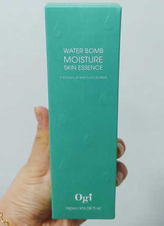 오지아이 워터 밤 모이스처 스킨 에센스 180ml — 5점을 준 리뷰어가 2020년 2월 올린 사용 사진