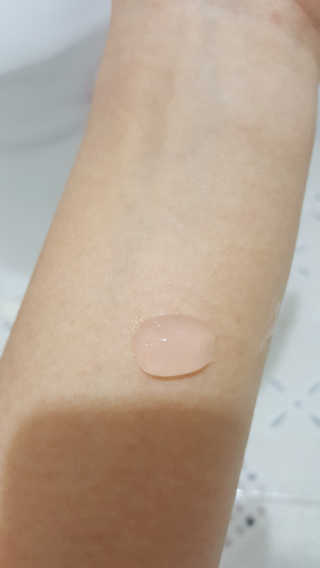 줌마들도 인정한 샤카트 페이스앤바디 필링젤 310ml — 5점을 준 리뷰어가 2018년 4월 올린 사용 사진