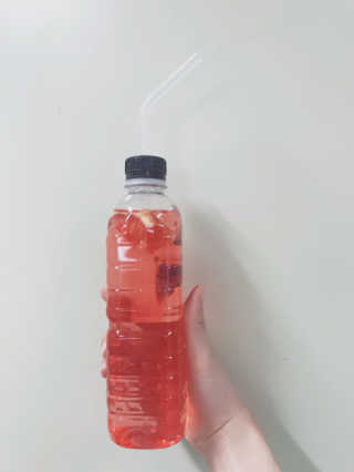 더THE담다 디톡스 워터 팩 500ml 5개 — 4점을 준 리뷰어가 2017년 3월 올린 사용 사진