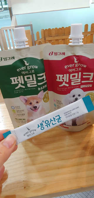 [빙그레] 에버그로 생유산균 1봉（10포입）+펫밀크2팩 — 5점을 준 리뷰어가 2019년 5월 올린 사용 사진