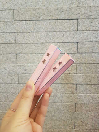 [블랙루즈] 펄블리 아이 글리터 2종 — 4점을 준 리뷰어가 2019년 1월 올린 사용 사진