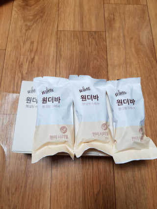 원더그린 無설탕 수제 바, 원더바 현미시리얼 — 4.67점을 준 리뷰어가 2018년 1월 올린 사용 사진