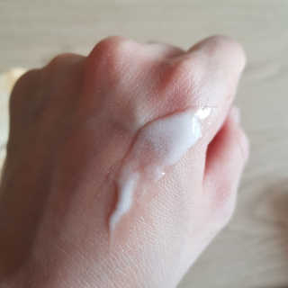 보타미안  엔젤모링가 아쿠아베리어 팩 — 4점을 준 리뷰어가 2018년 2월 올린 사용 사진