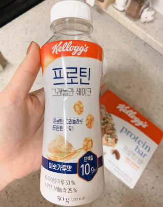 켈로그 프로틴바 멀티팩+프로틴 그래놀라 쉐이크 2종 — 5점을 준 리뷰어가 2020년 1월 올린 사용 사진