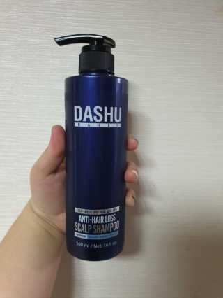 다슈코리아 다슈 단백질 한방 두피 골드 샴푸 500ml +샴푸브러쉬 — 5점을 준 리뷰어가 2020년 1월 올린 사용 사진