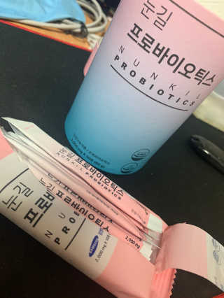 눈길 프로바이오틱스 눈길 콜라겐 프로바이오틱스 — 4점을 준 리뷰어가 2019년 12월 올린 사용 사진