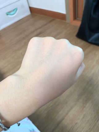 지고트 미네랄 UV 스네일 쿠션 리필포함 — 5점을 준 리뷰어가 2019년 8월 올린 사용 사진